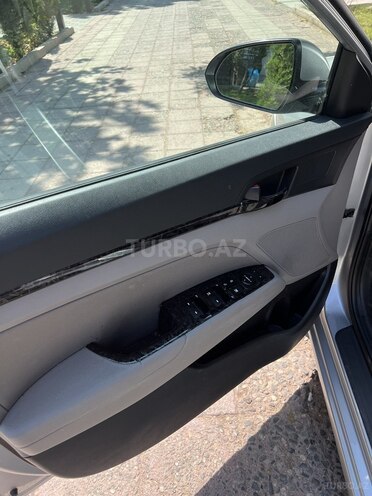 Hyundai Elantra 2020, 79,000 km - 2.0 l - Bakı