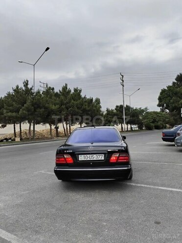 Mercedes E 320 2000, 182,000 km - 3.2 l - Bakı