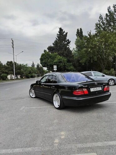 Mercedes E 320 2000, 182,000 km - 3.2 l - Bakı