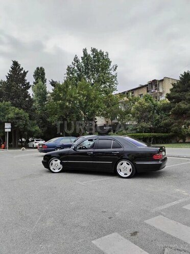 Mercedes E 320 2000, 182,000 km - 3.2 l - Bakı