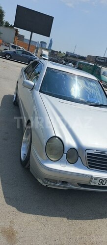 Mercedes E 320 2000, 316,000 km - 3.2 l - Bakı
