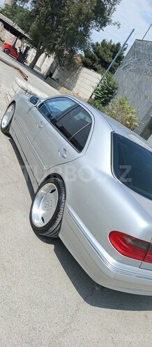 Mercedes E 320 2000, 316,000 km - 3.2 l - Bakı
