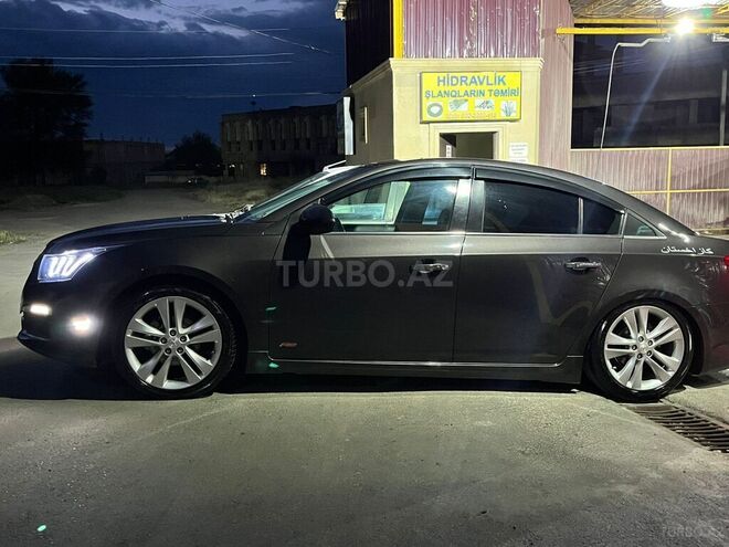 Chevrolet Cruze 2015, 304,009 km - 1.4 л - Qazax