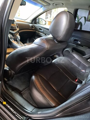 Chevrolet Cruze 2015, 304,009 km - 1.4 л - Qazax