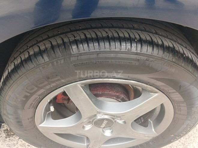 Toyota Corolla 2006, 233,000 km - 1.4 l - Bakı