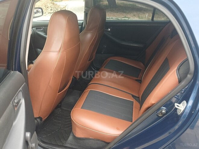 Toyota Corolla 2006, 233,000 km - 1.4 l - Bakı