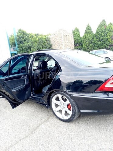 Mercedes C 230 2007, 278,325 km - 2.5 l - Qazax