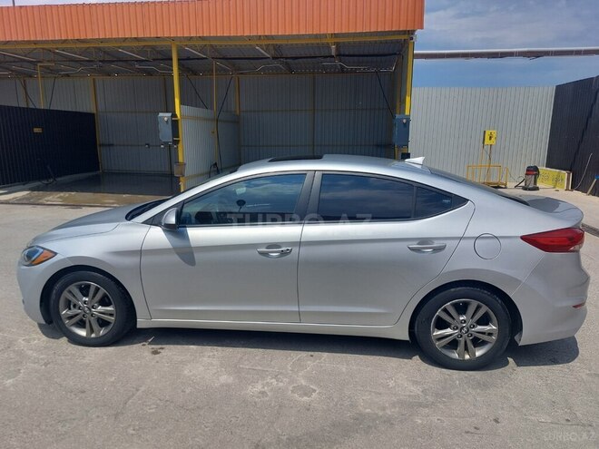 Hyundai Elantra 2016, 22,499 km - 2.0 l - Bakı