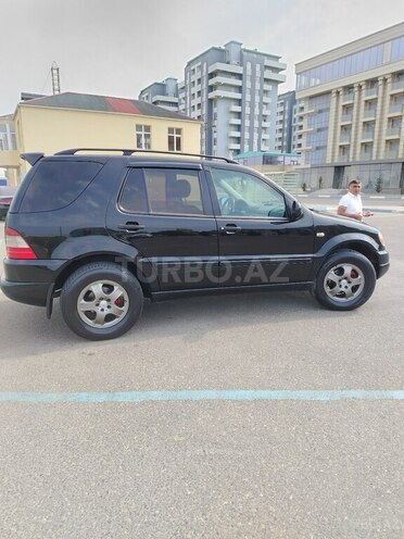 Mercedes ML 320 4MATIC 2000, 215,730 km - 3.2 l - Sumqayıt