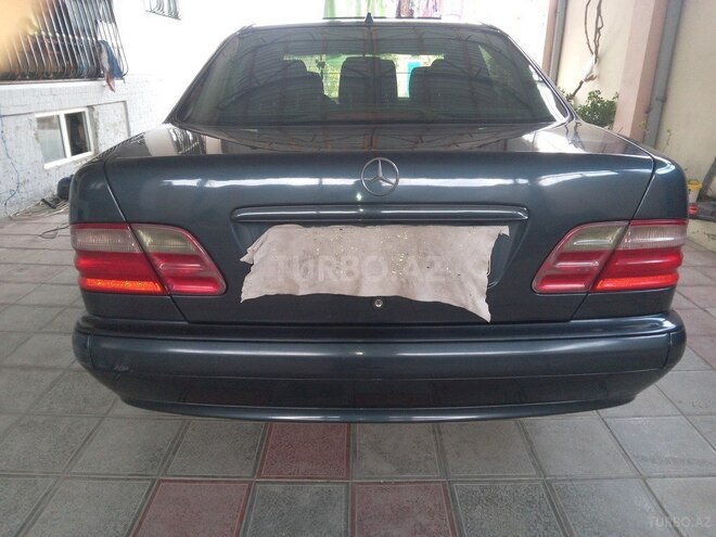 Mercedes E 200 2000, 42,000 km - 2.0 l - Bakı