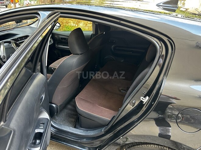 Toyota Aqua 2015, 210,600 km - 1.5 l - Bakı
