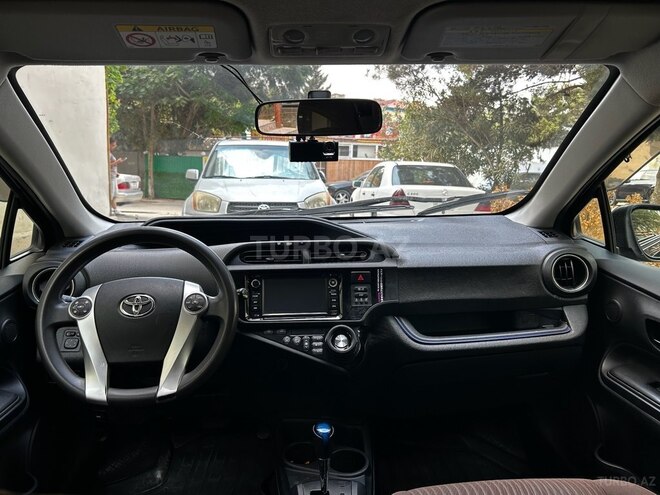 Toyota Aqua 2015, 210,600 km - 1.5 l - Bakı