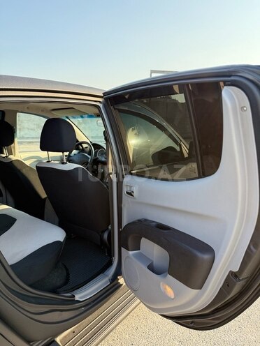 Mitsubishi L200 2011, 166,000 km - 2.5 l - Bakı