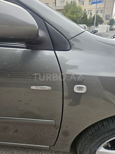 Toyota Corolla 2006, 174,122 km - 1.4 l - Bakı