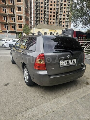 Toyota Corolla 2006, 174,122 km - 1.4 l - Bakı