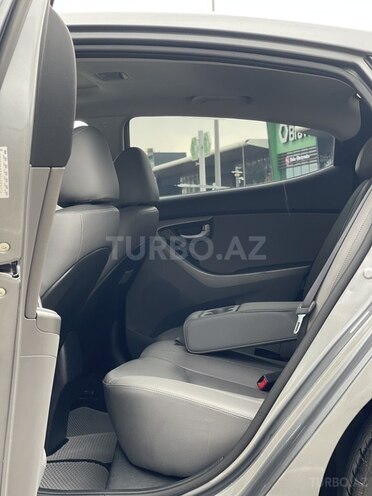 Hyundai Elantra 2015, 80,000 km - 1.8 l - Bakı
