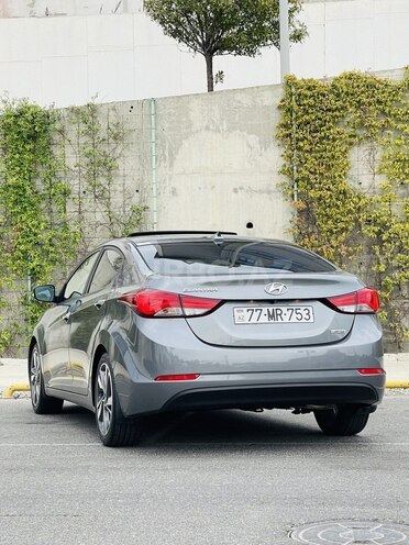 Hyundai Elantra 2015, 80,000 km - 1.8 l - Bakı