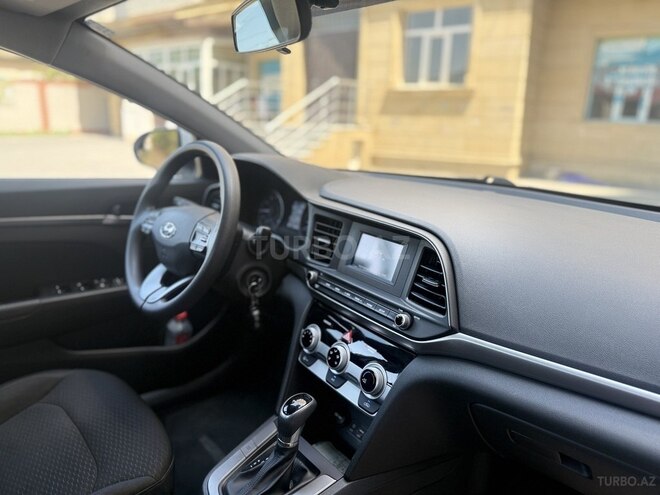 Hyundai Elantra 2018, 90,050 km - 2.0 l - Bakı