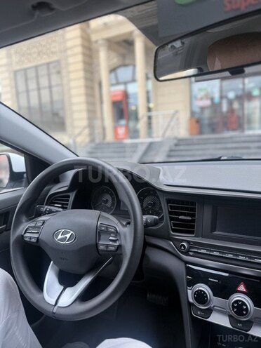 Hyundai Elantra 2018, 90,050 km - 2.0 l - Bakı
