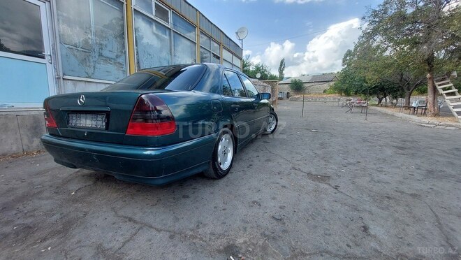 Mercedes C 180 1999, 593,000 km - 1.8 l - Şəki