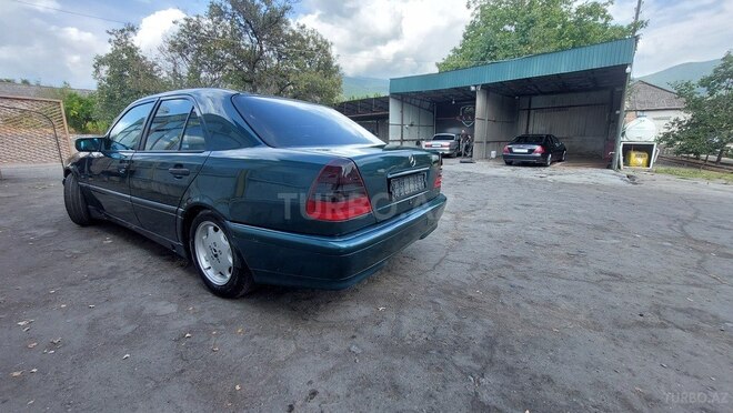 Mercedes C 180 1999, 593,000 km - 1.8 l - Şəki