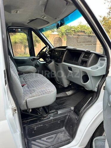 Ford Transit 2009, 215,000 km - 2.2 l - Bakı