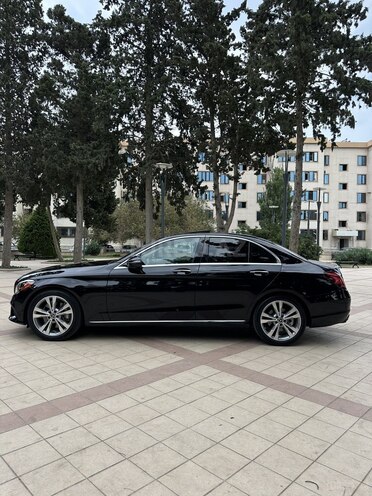 Mercedes C 300 2019, 60,000 km - 2.0 l - Bakı