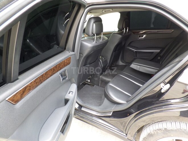 Mercedes E 220 2012, 258,600 km - 2.1 l - Bakı