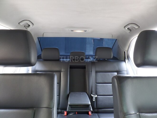 Mercedes E 220 2012, 258,600 km - 2.1 l - Bakı