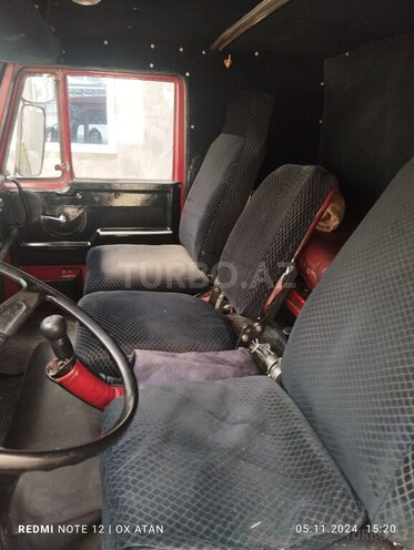 KamAz 53212 1987, 500,000 km - 11.0 l - Zaqatala