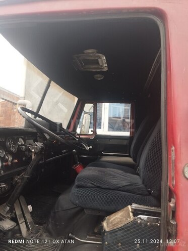KamAz 53212 1987, 500,000 km - 11.0 l - Zaqatala