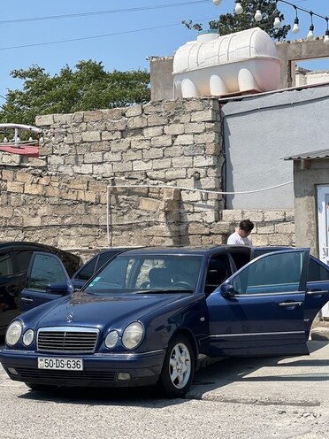 Mercedes E 230 1996, 445,000 km - 2.3 l - Bakı
