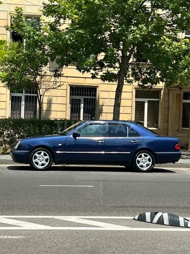 Mercedes E 230 1996, 445,000 km - 2.3 l - Bakı