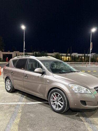 Kia  2008, 280,000 km - 1.6 l - Bakı