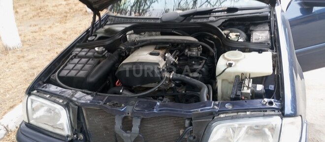 Mercedes C 180 2000, 58,000 km - 1.8 l - Bakı