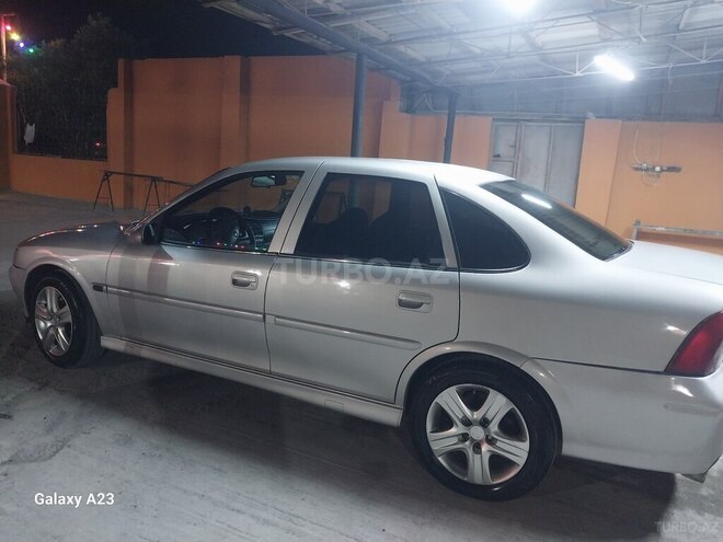 Opel Vectra 1999, 150,000 km - 1.8 l - Bərdə