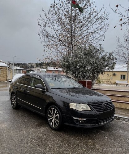 Volkswagen Passat 2005, 230,000 km - 2.0 l - Bakı