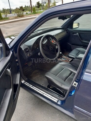 Mercedes C 250 1996, 385,647 km - 2.5 l - Sumqayıt