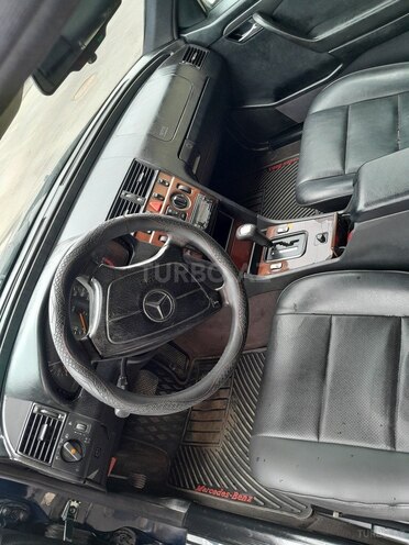 Mercedes C 250 1996, 385,647 km - 2.5 l - Sumqayıt
