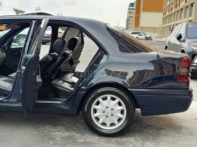 Mercedes C 250 1996, 385,647 km - 2.5 l - Sumqayıt