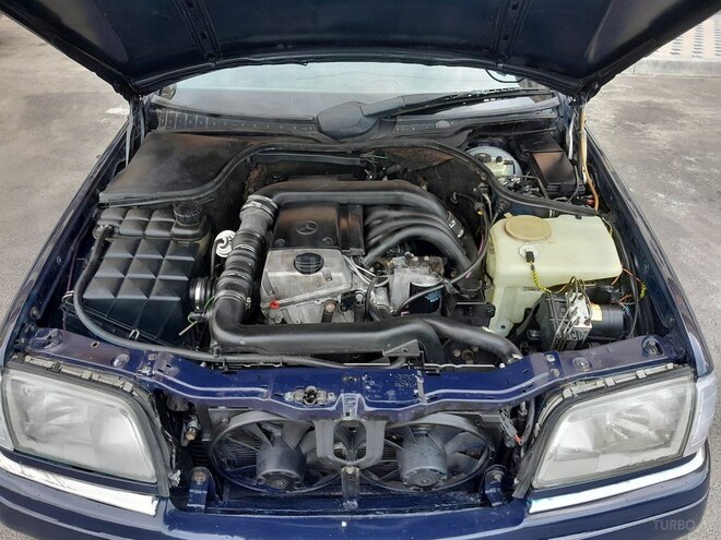 Mercedes C 250 1996, 385,647 km - 2.5 l - Sumqayıt