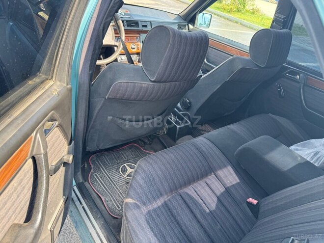 Mercedes E 220 1995, 351,457 km - 2.2 l - Sumqayıt