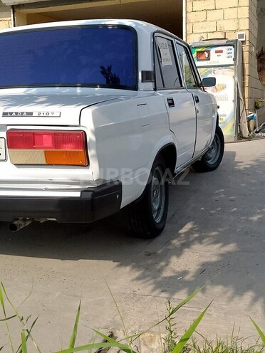 LADA (VAZ) 2107 2004, 98,789 km - 1.6 l - Salyan