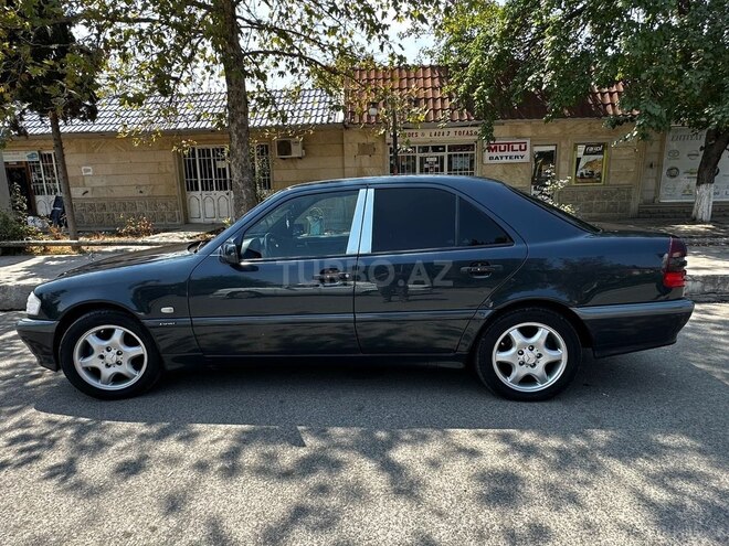 Mercedes C 180 2000, 100,000 km - 1.8 l - Yevlax