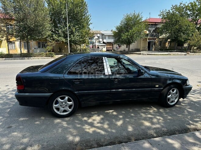 Mercedes C 180 2000, 100,000 km - 1.8 l - Yevlax