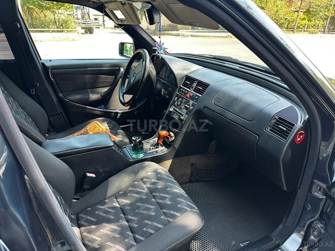 Mercedes C 180 2000, 100,000 km - 1.8 l - Yevlax
