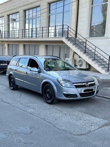 Opel Astra 2005, 358,330 km - 1.4 l - Şəki
