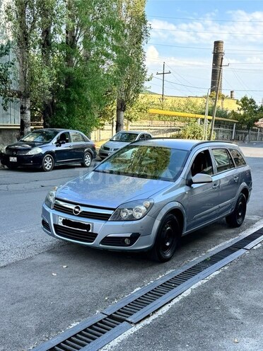 Opel Astra 2005, 358,330 km - 1.4 l - Şəki