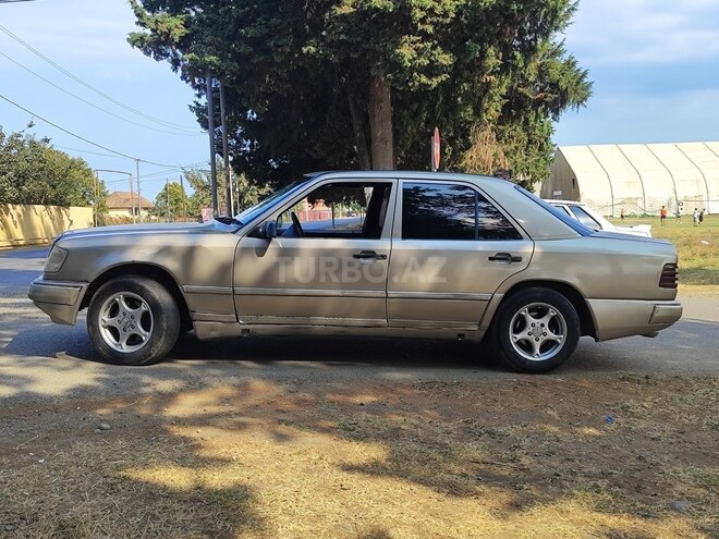 Mercedes E 250 1994, 250,000 km - 2.5 l - Lənkəran