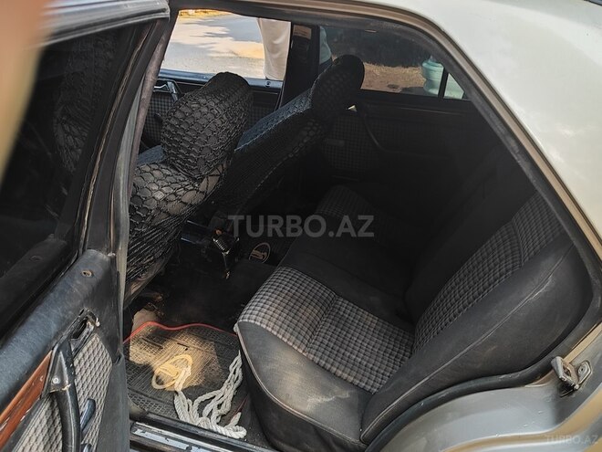Mercedes E 250 1994, 250,000 km - 2.5 l - Lənkəran